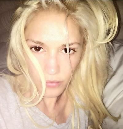 Gwen Stefani Without Makeup Still Looks Hella Good! What About Her Hairstyle Then?