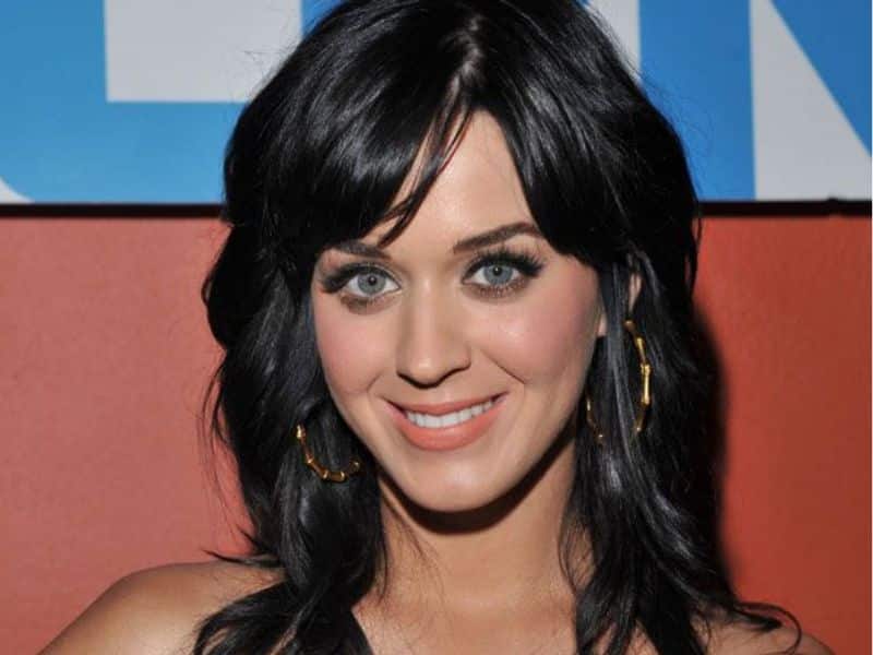 Katy Perry in medium straight formal bob hairstyle