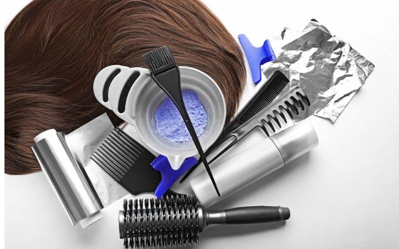 Essential tools for dye your hair extensions