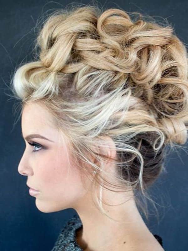 macsarahair-Curly-faux-hawk-hairstyle-for-wedding