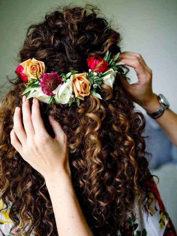 macsarahair-When-it-comes-to-bridal-hairstyle-for-curly-hair-Bohemian-is-one-of-the-best-options