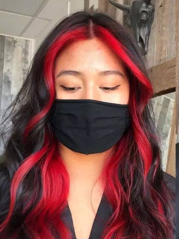 Red highlights at the front